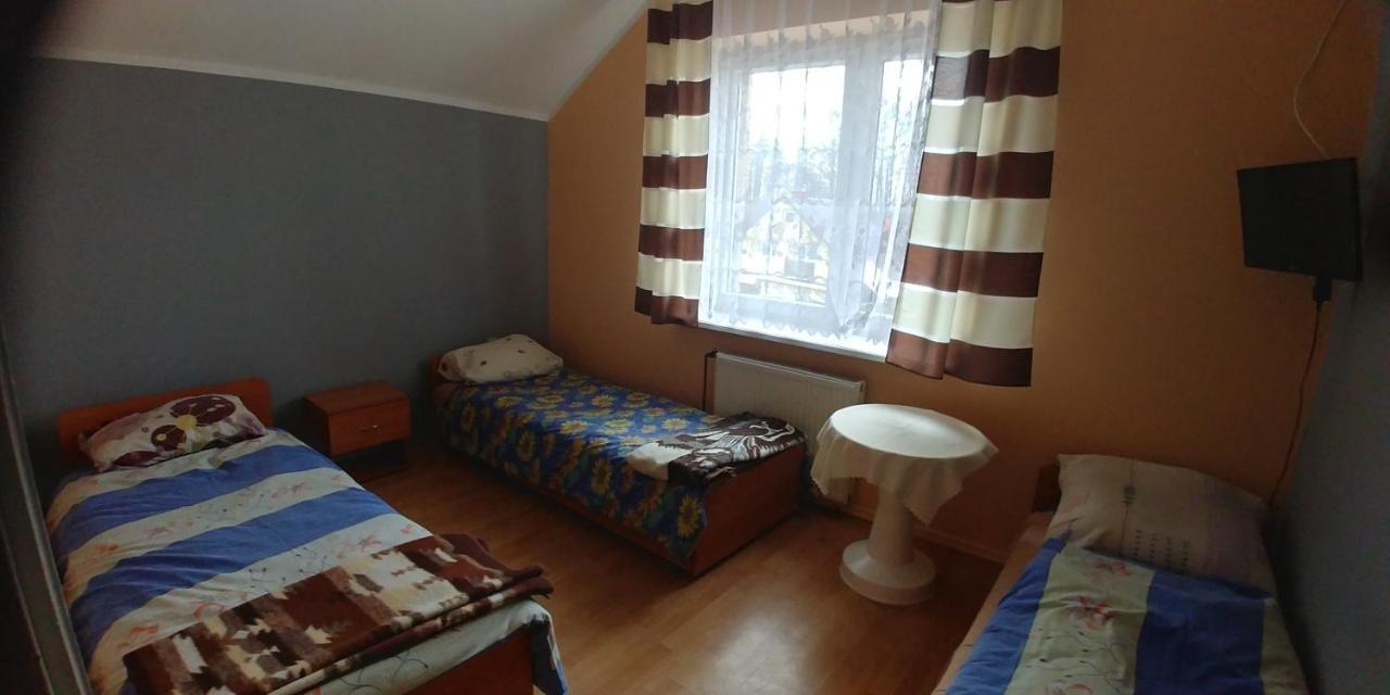 デンビツア Osrodek Sportowo Wypoczynkowy Pustyniaホステル エクステリア 写真